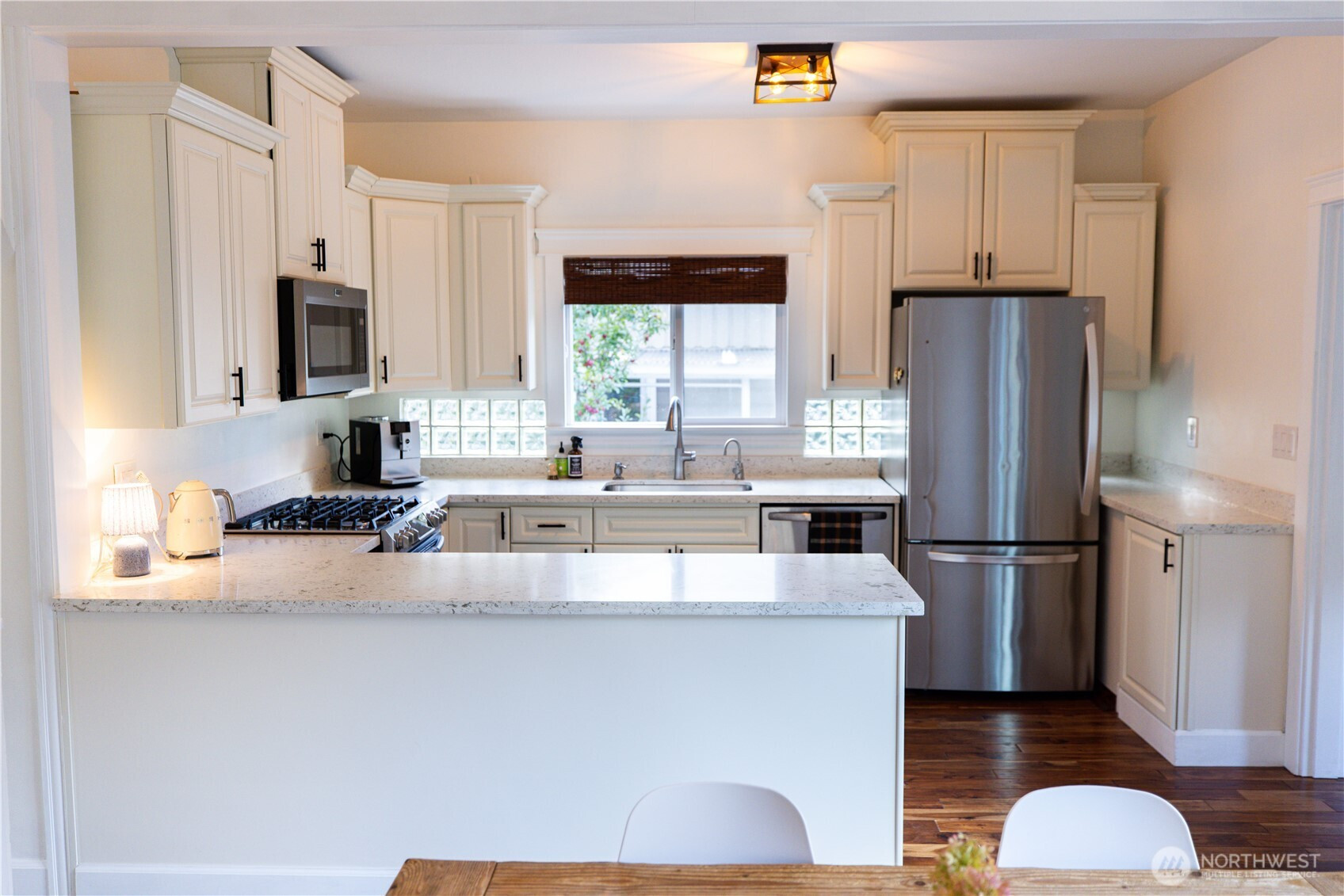 450 NE Alder Street, Issaquah, WA 98027