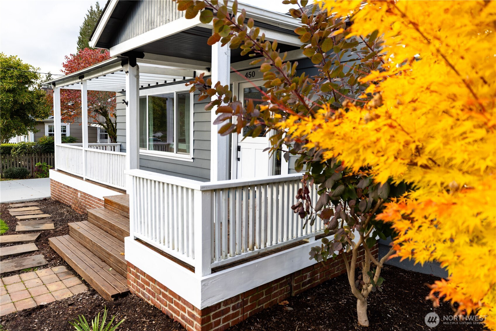 450 NE Alder Street, Issaquah, WA 98027