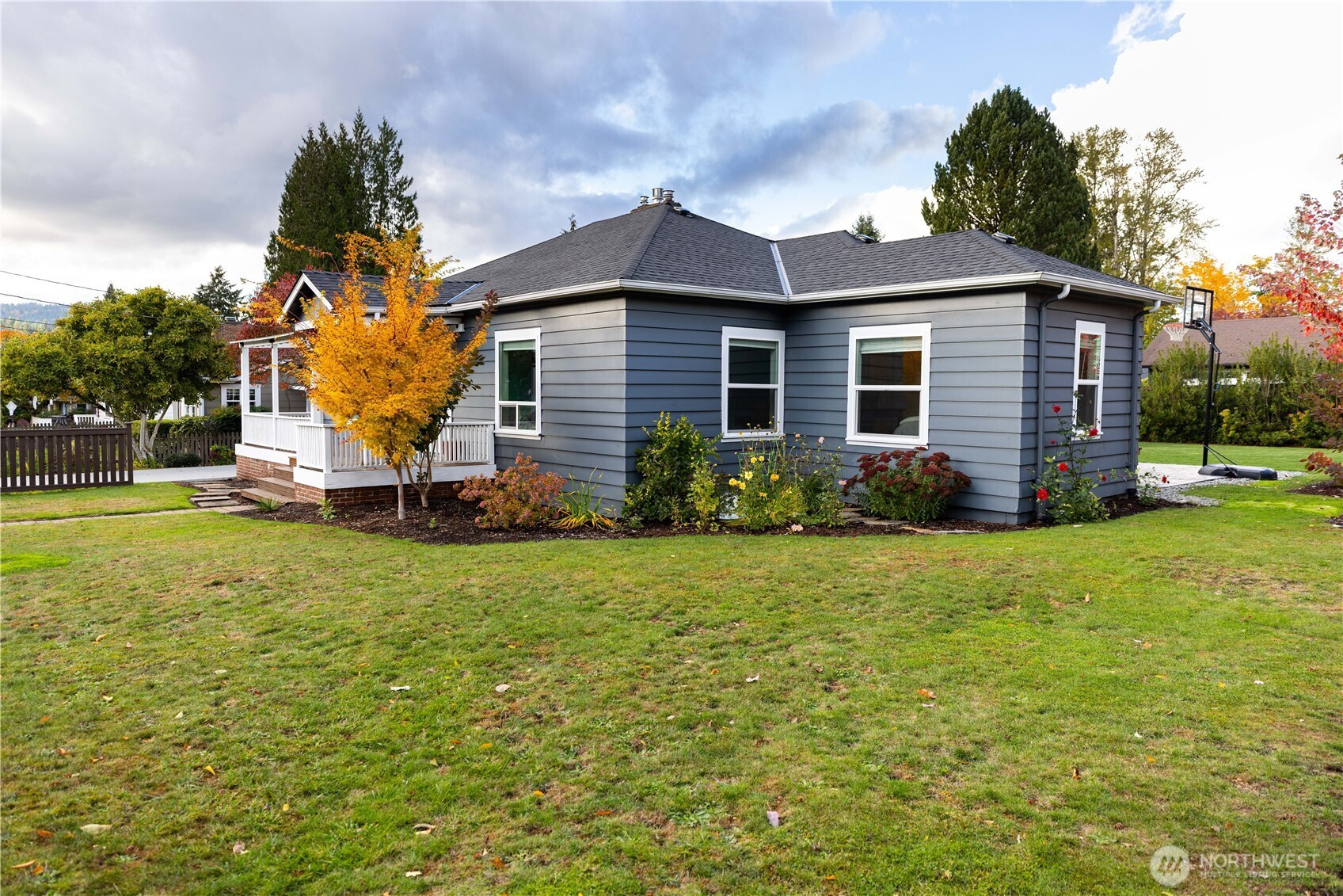 450 NE Alder Street, Issaquah, WA 98027