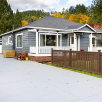 450 NE Alder Street, Issaquah, WA 98027