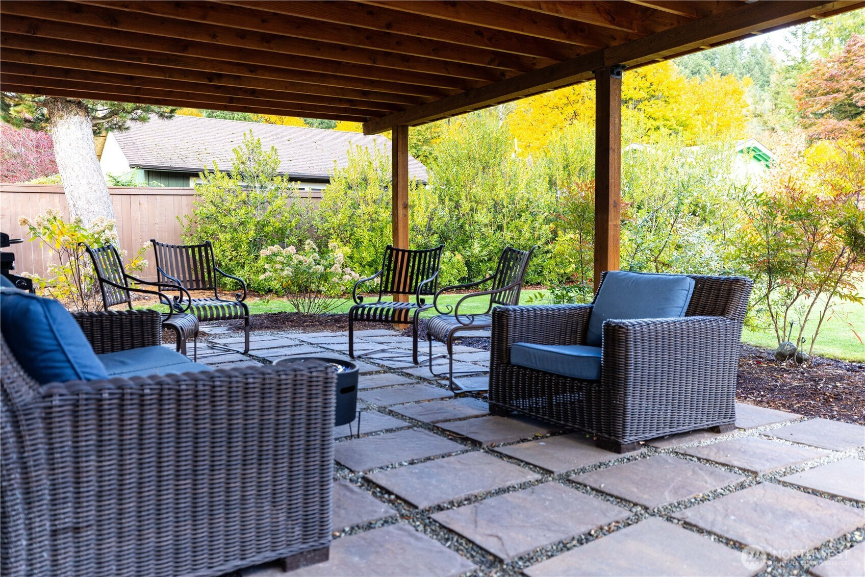 450 NE Alder Street, Issaquah, WA 98027