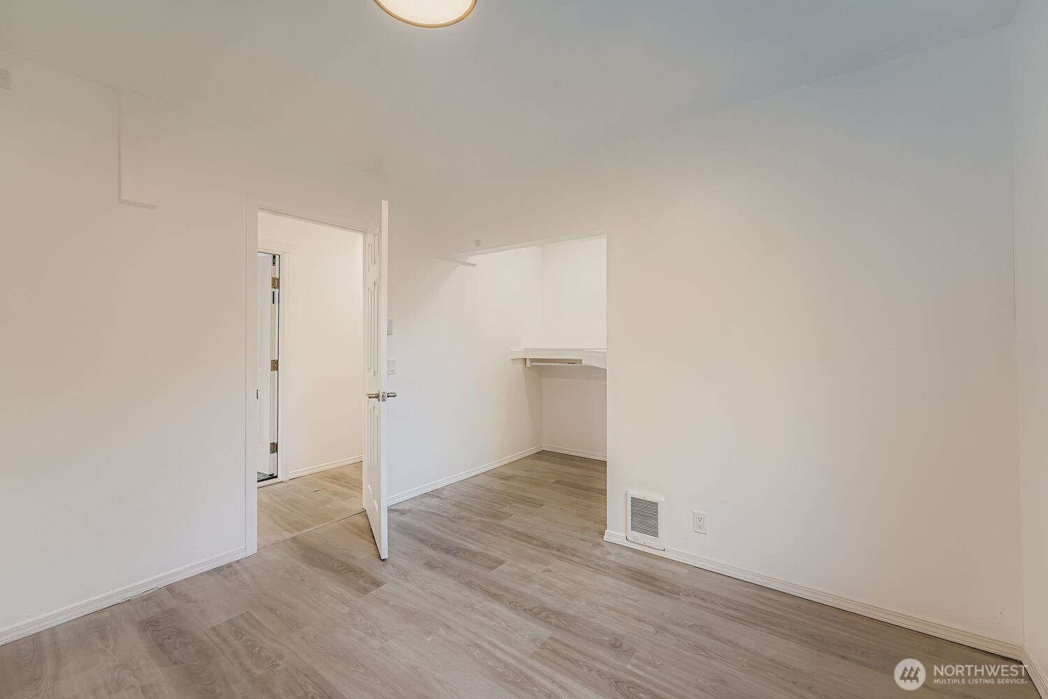 105 E 96th Street, Tacoma, WA 98445