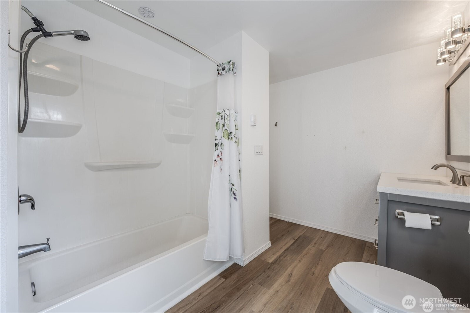 105 E 96th Street, Tacoma, WA 98445