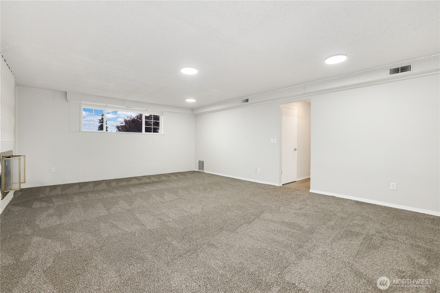 1302 N Woodlawn Street, Tacoma, WA 98406