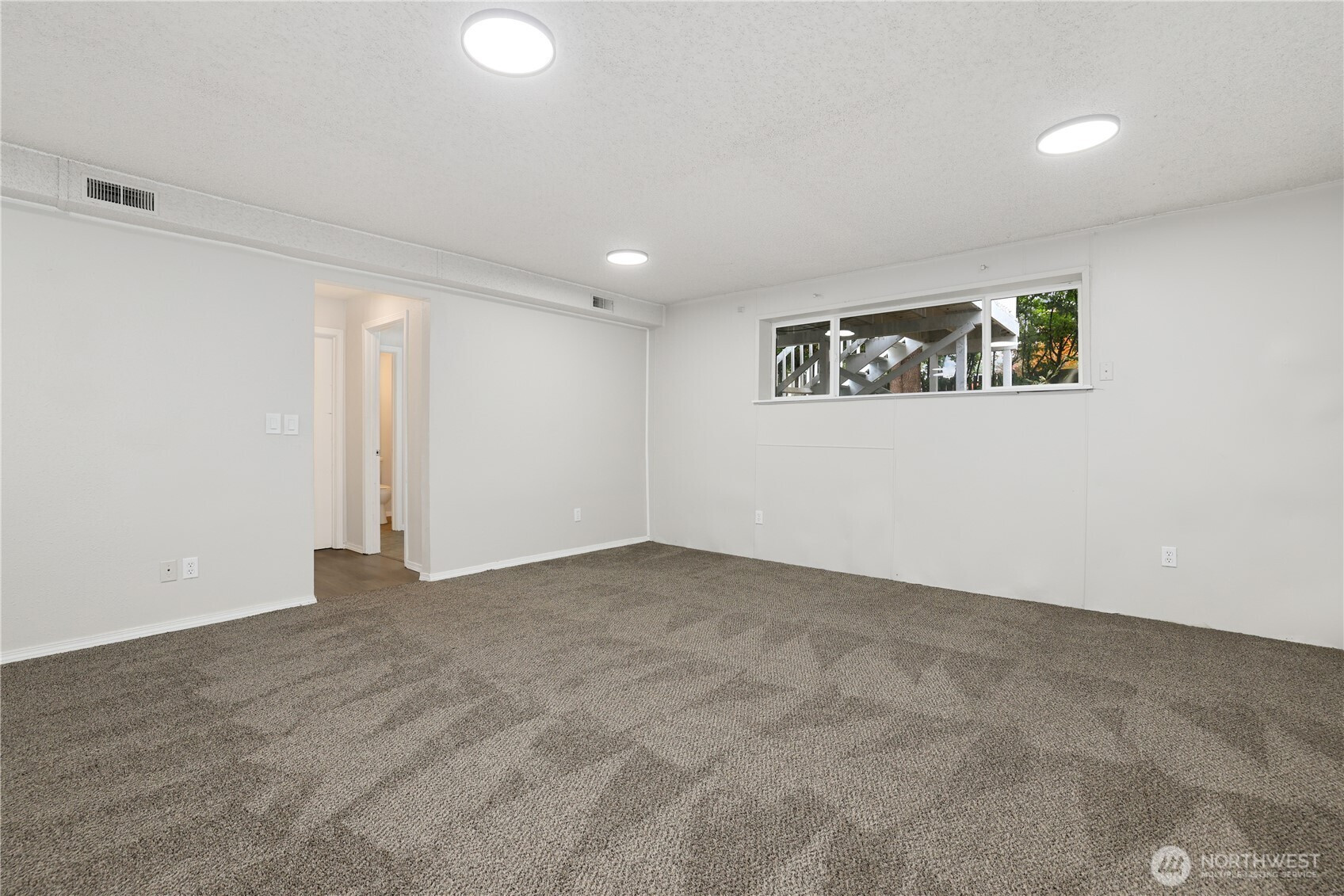 1302 N Woodlawn Street, Tacoma, WA 98406