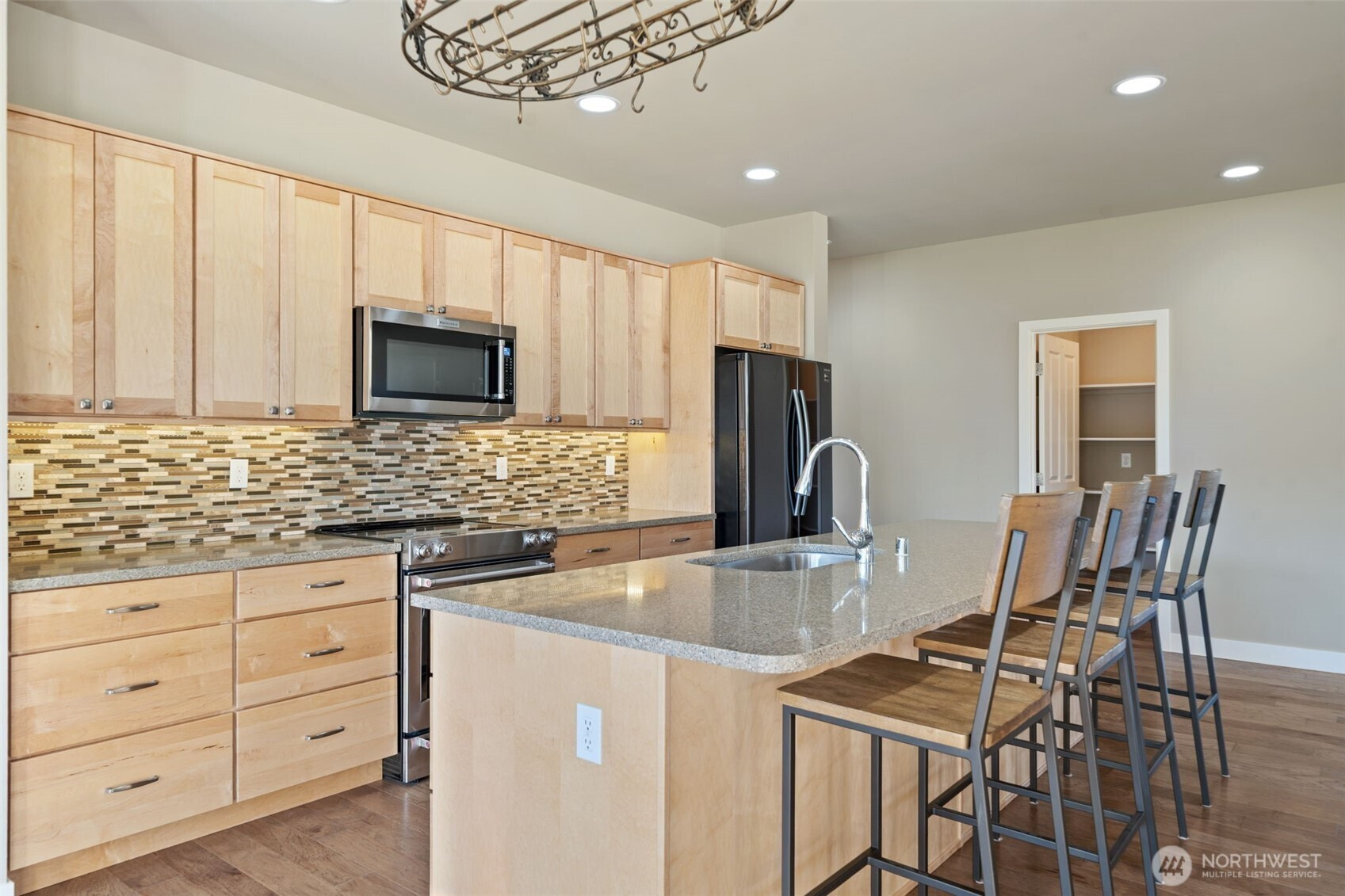 71 Blue Glacier Loop, Sequim, WA 98382