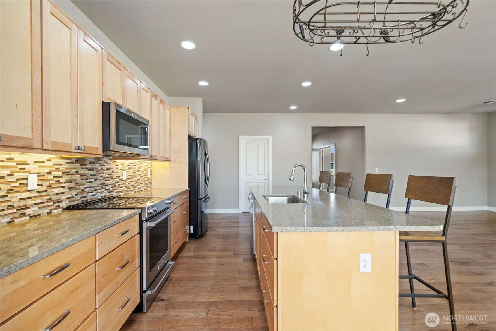 71 Blue Glacier Loop, Sequim, WA 98382