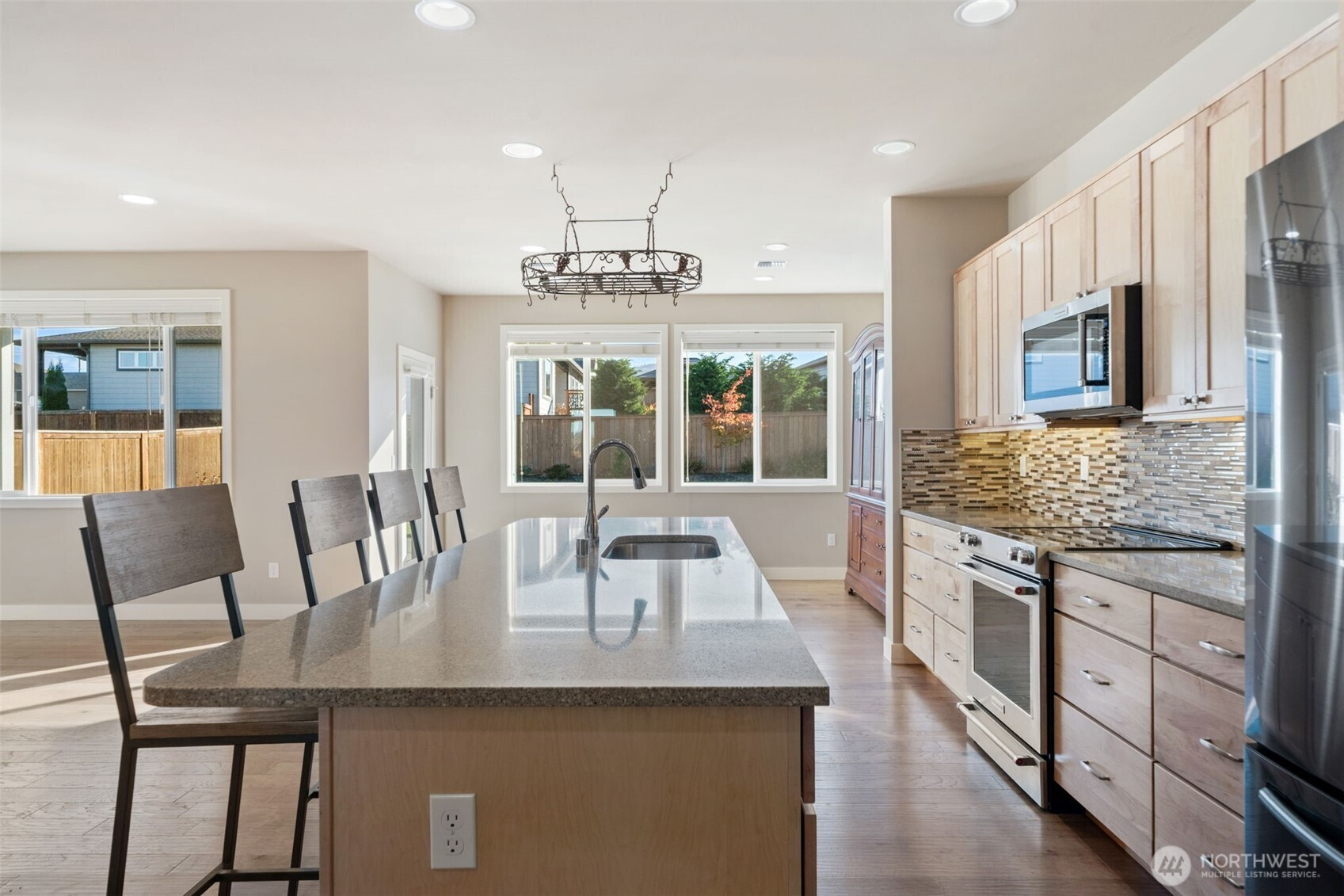 71 Blue Glacier Loop, Sequim, WA 98382