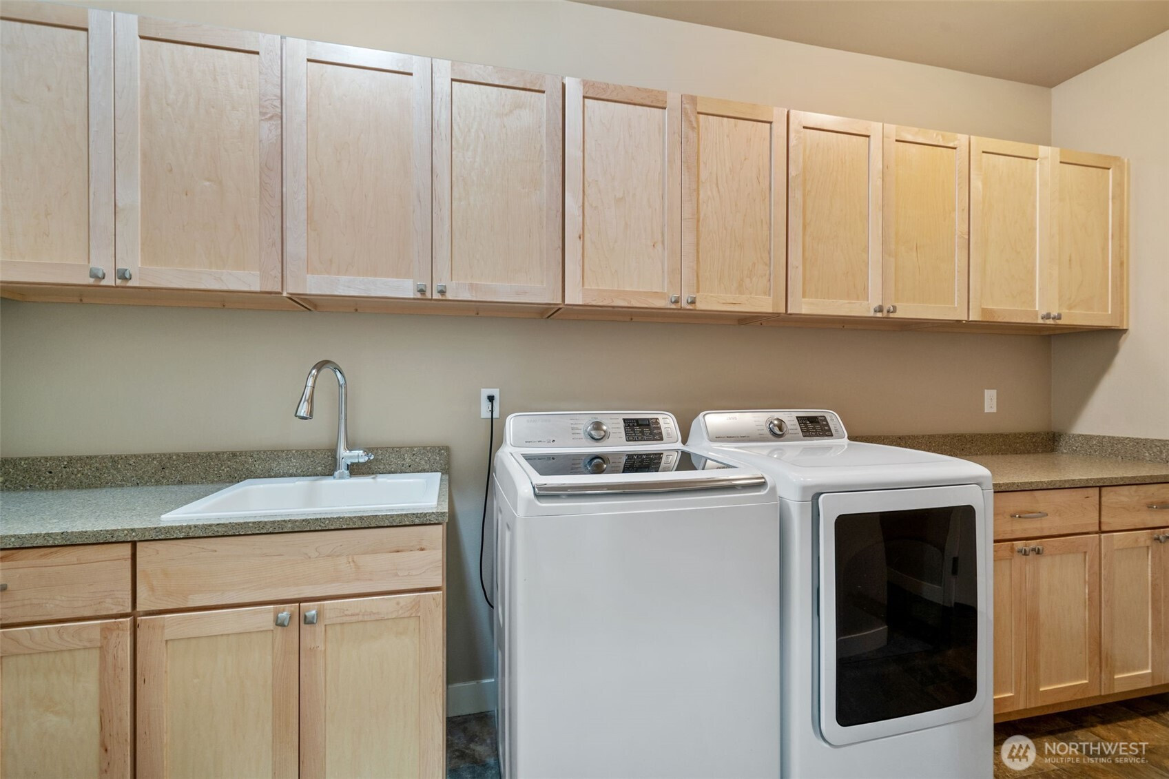 71 Blue Glacier Loop, Sequim, WA 98382