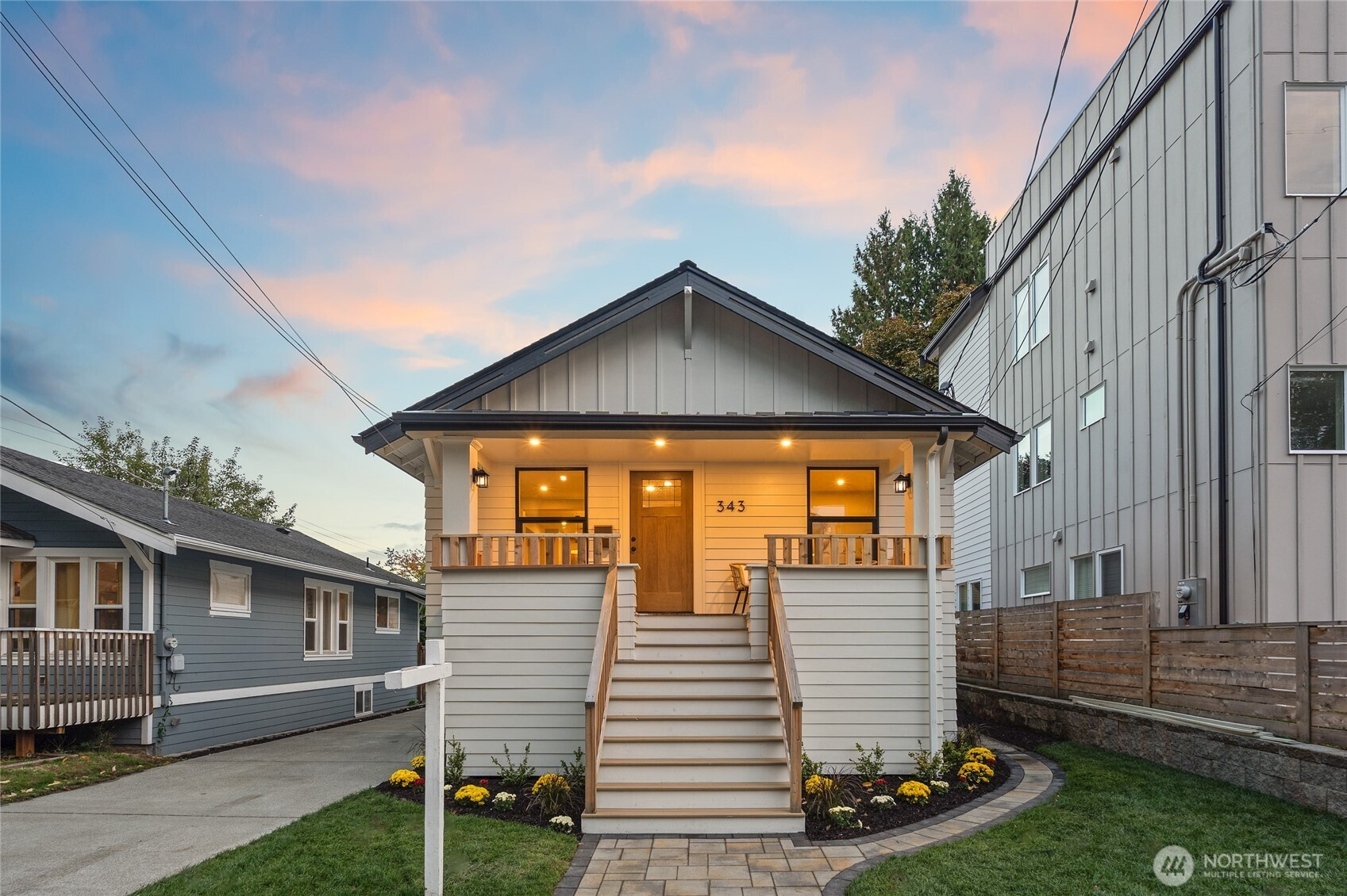 343 NE 55th Street, Seattle, WA 98105