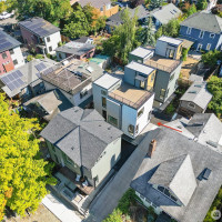 218 21st Avenue E, Seattle, WA 98112