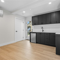 218 21st Avenue E, Seattle, WA 98112