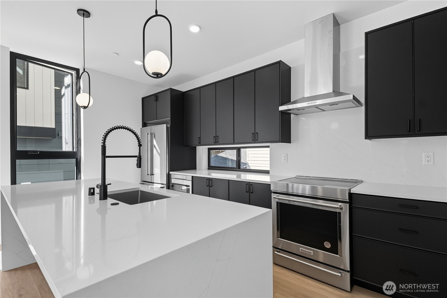 218 21st Avenue E, Seattle, WA 98112