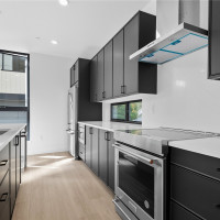 218 21st Avenue E, Seattle, WA 98112