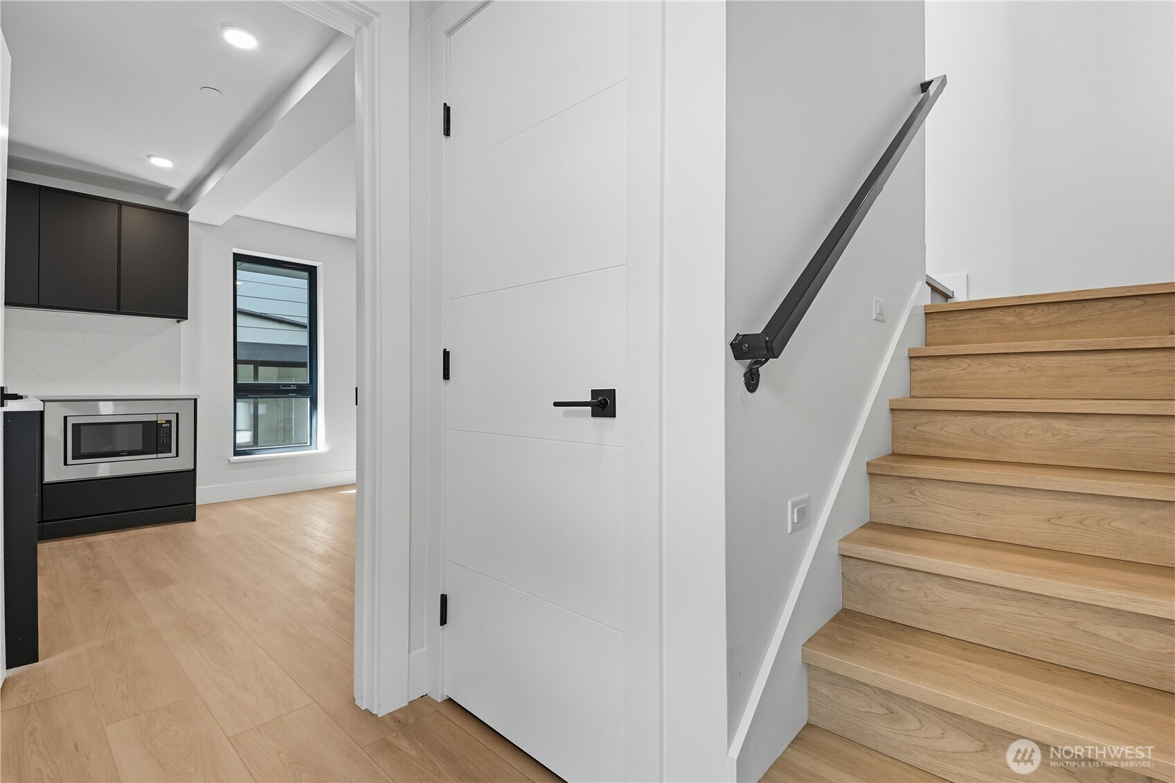 218 21st Avenue E, Seattle, WA 98112