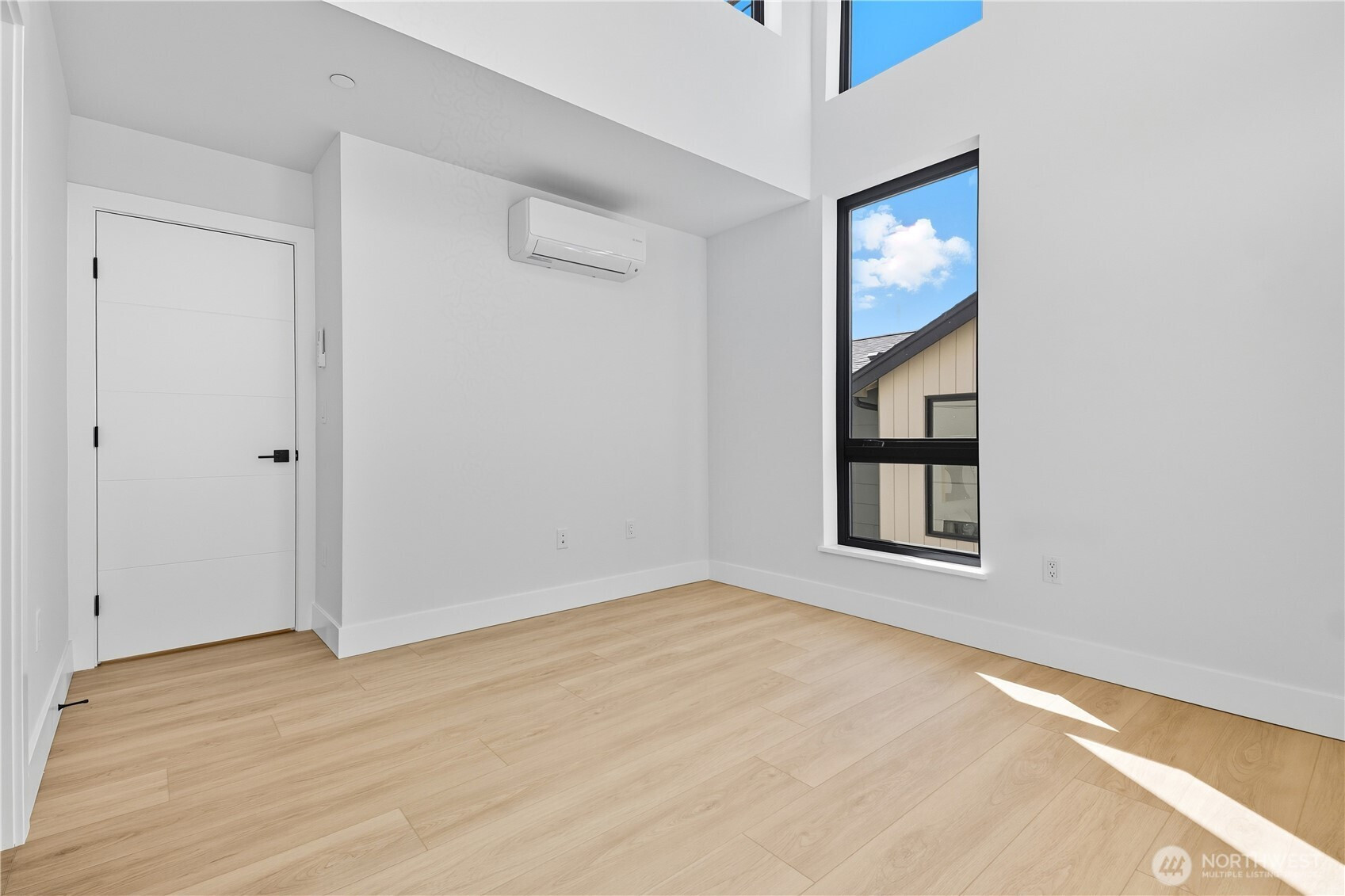 218 21st Avenue E, Seattle, WA 98112