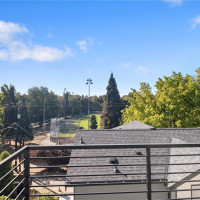 218 21st Avenue E, Seattle, WA 98112