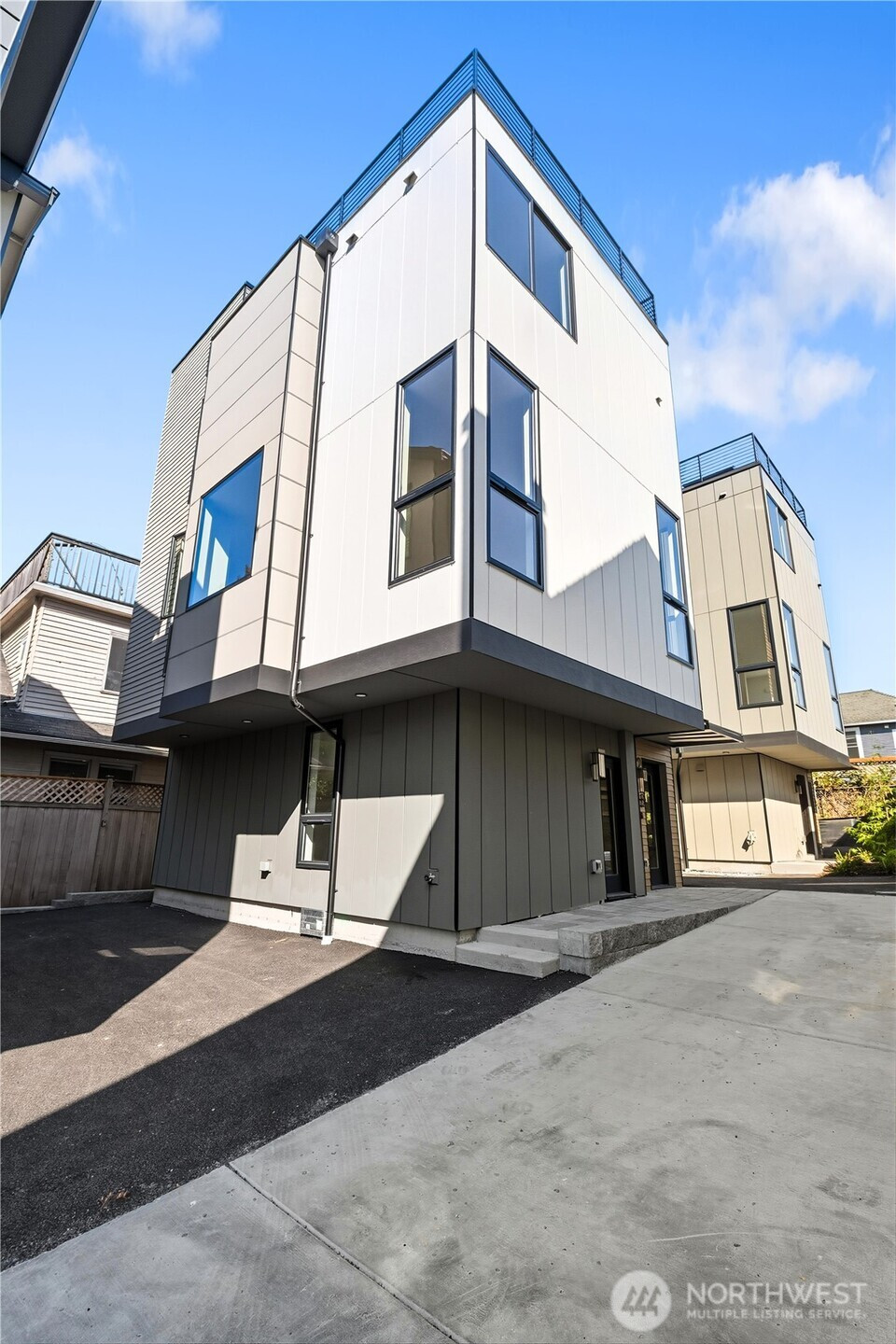 218 21st Avenue E, Seattle, WA 98112