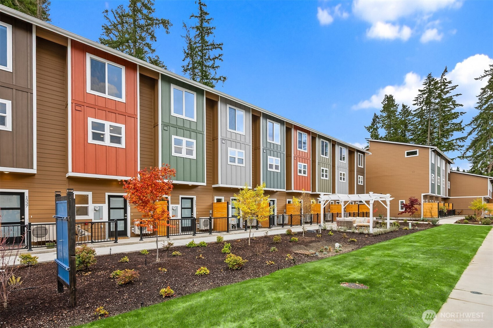 1341 Nolta Loop NE, Bainbridge Island, WA 98110