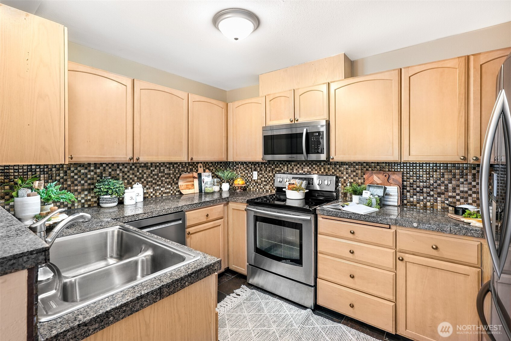 9210 Market Place, Lake Stevens, WA 98258