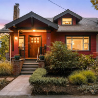 942 25th Avenue, Seattle, WA 98122