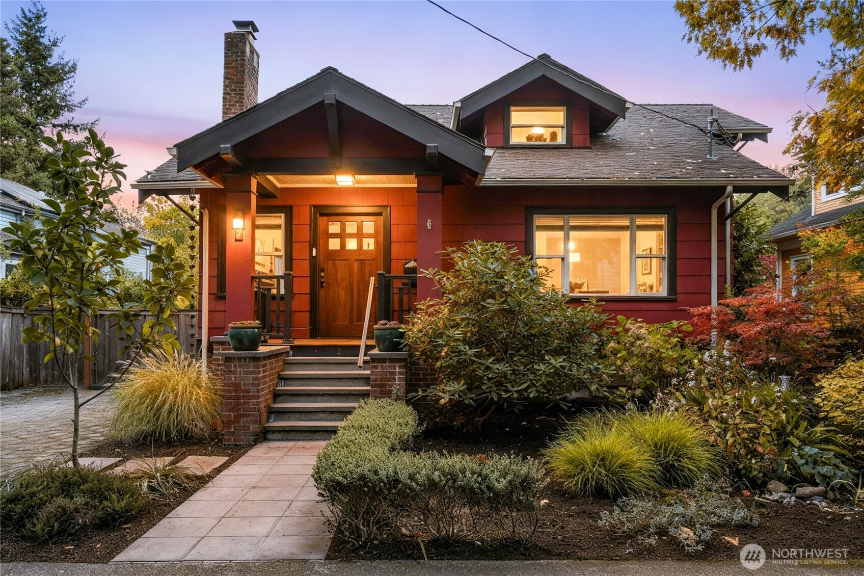 942 25th Avenue, Seattle, WA 98122