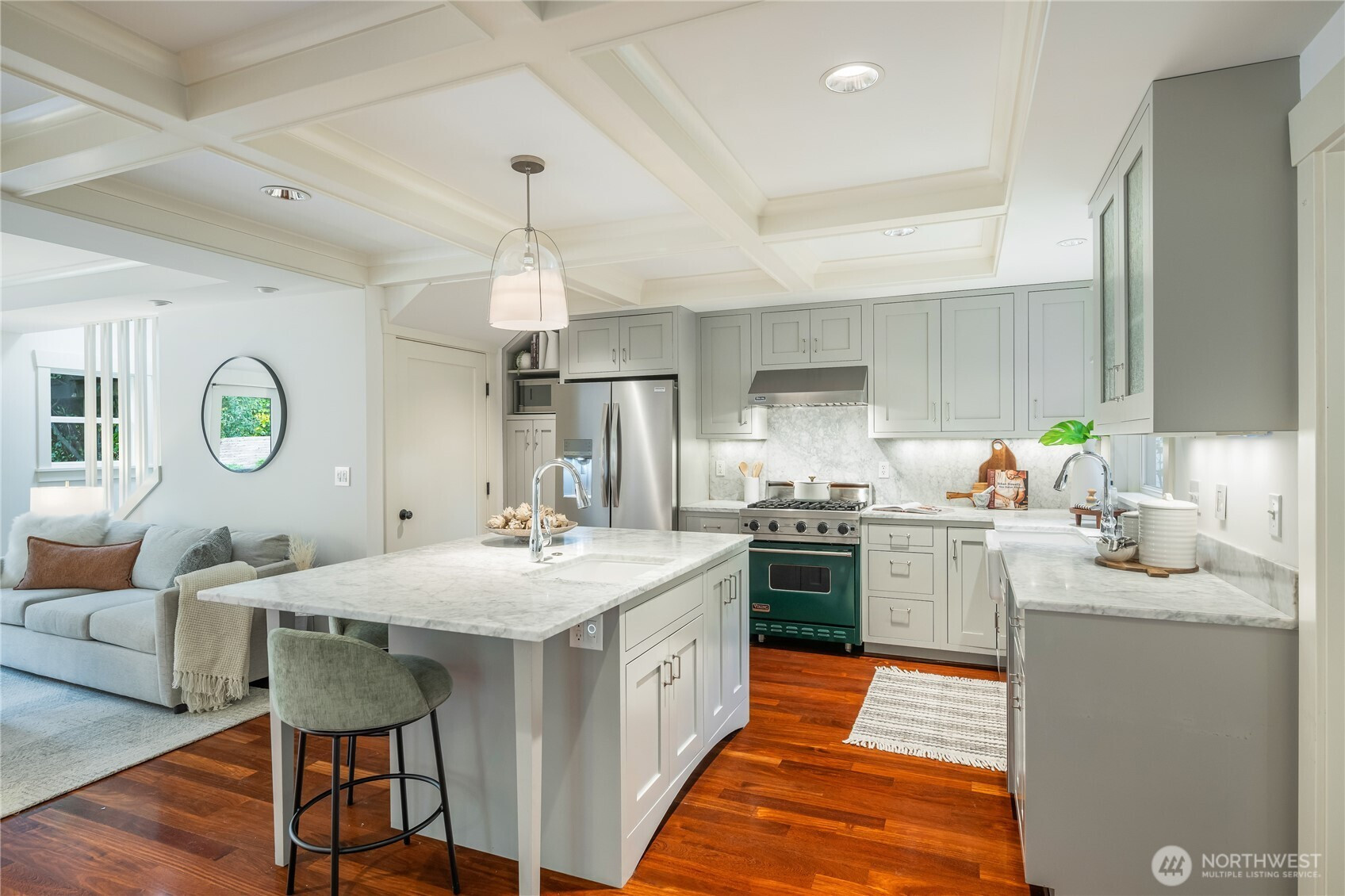 942 25th Avenue, Seattle, WA 98122