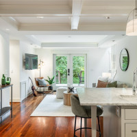 942 25th Avenue, Seattle, WA 98122