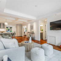 942 25th Avenue, Seattle, WA 98122