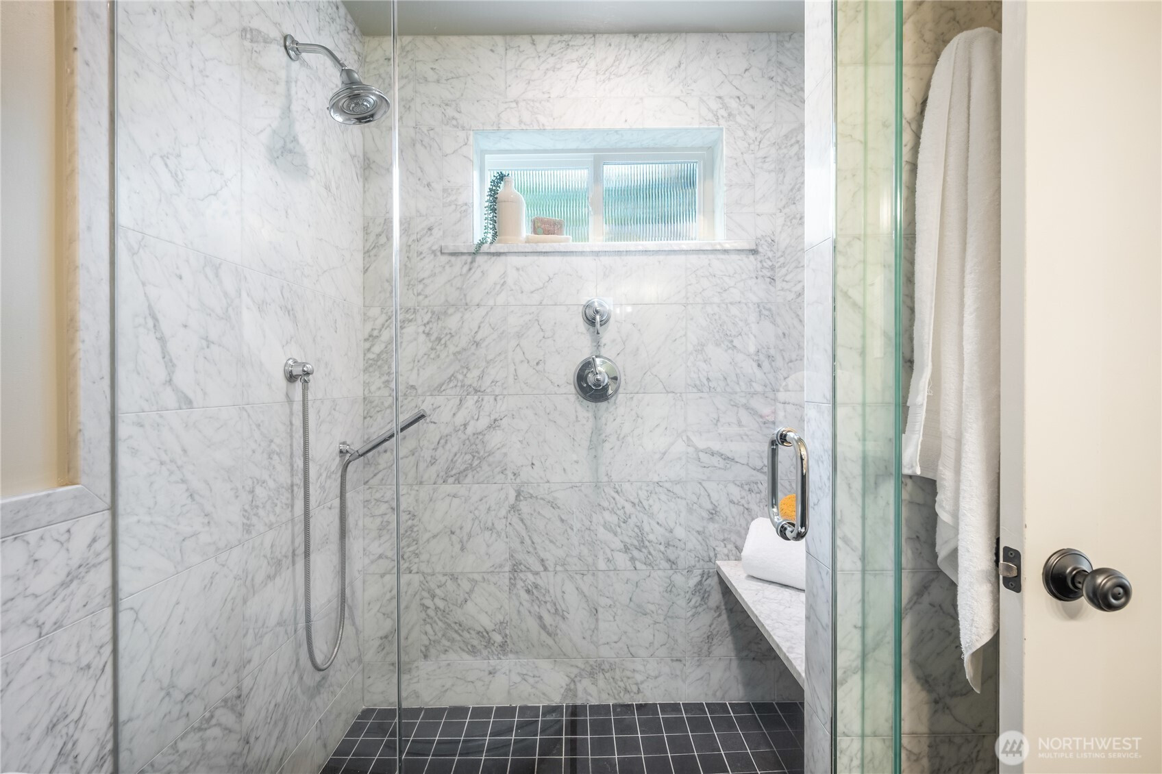 942 25th Avenue, Seattle, WA 98122