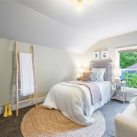 942 25th Avenue, Seattle, WA 98122