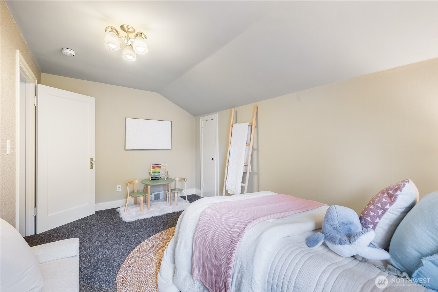 942 25th Avenue, Seattle, WA 98122