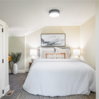 942 25th Avenue, Seattle, WA 98122