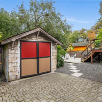 942 25th Avenue, Seattle, WA 98122