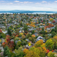 942 25th Avenue, Seattle, WA 98122