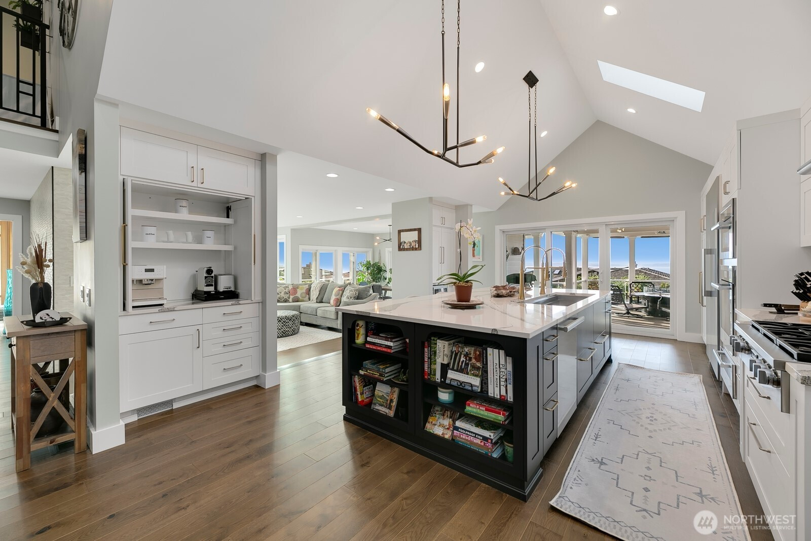 6625 136th Place SW, Edmonds, WA 98026