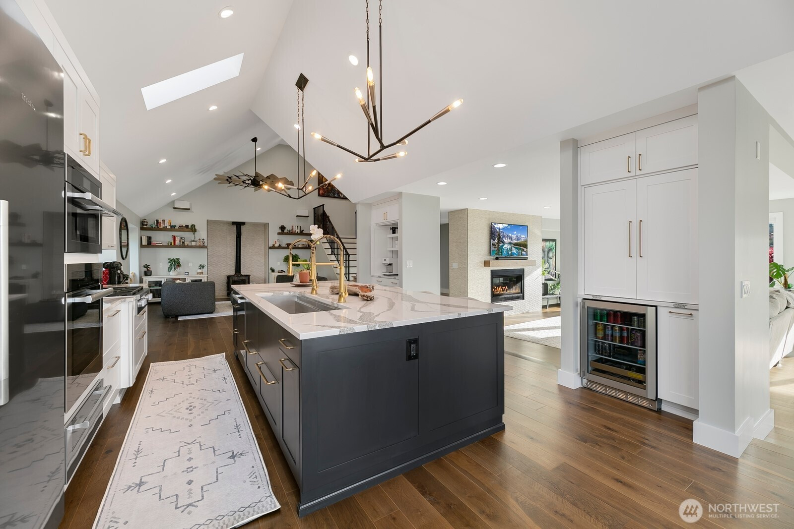 6625 136th Place SW, Edmonds, WA 98026