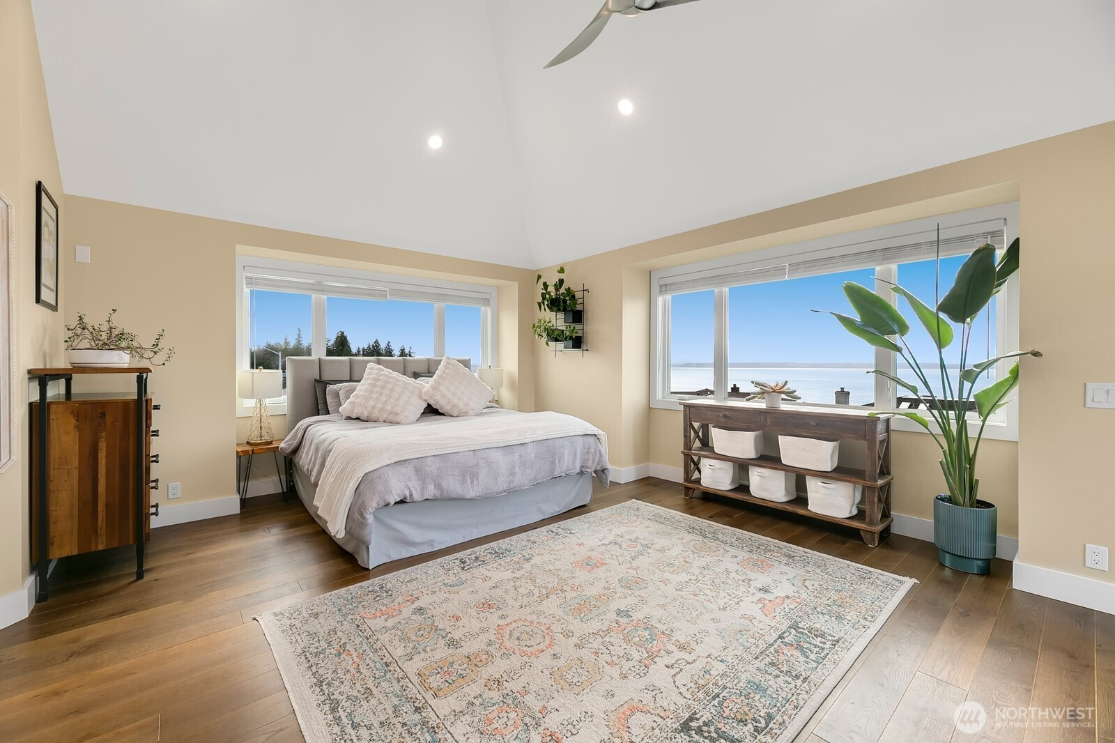 6625 136th Place SW, Edmonds, WA 98026