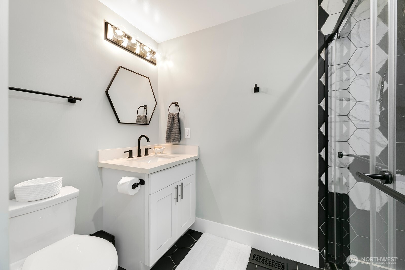 6625 136th Place SW, Edmonds, WA 98026