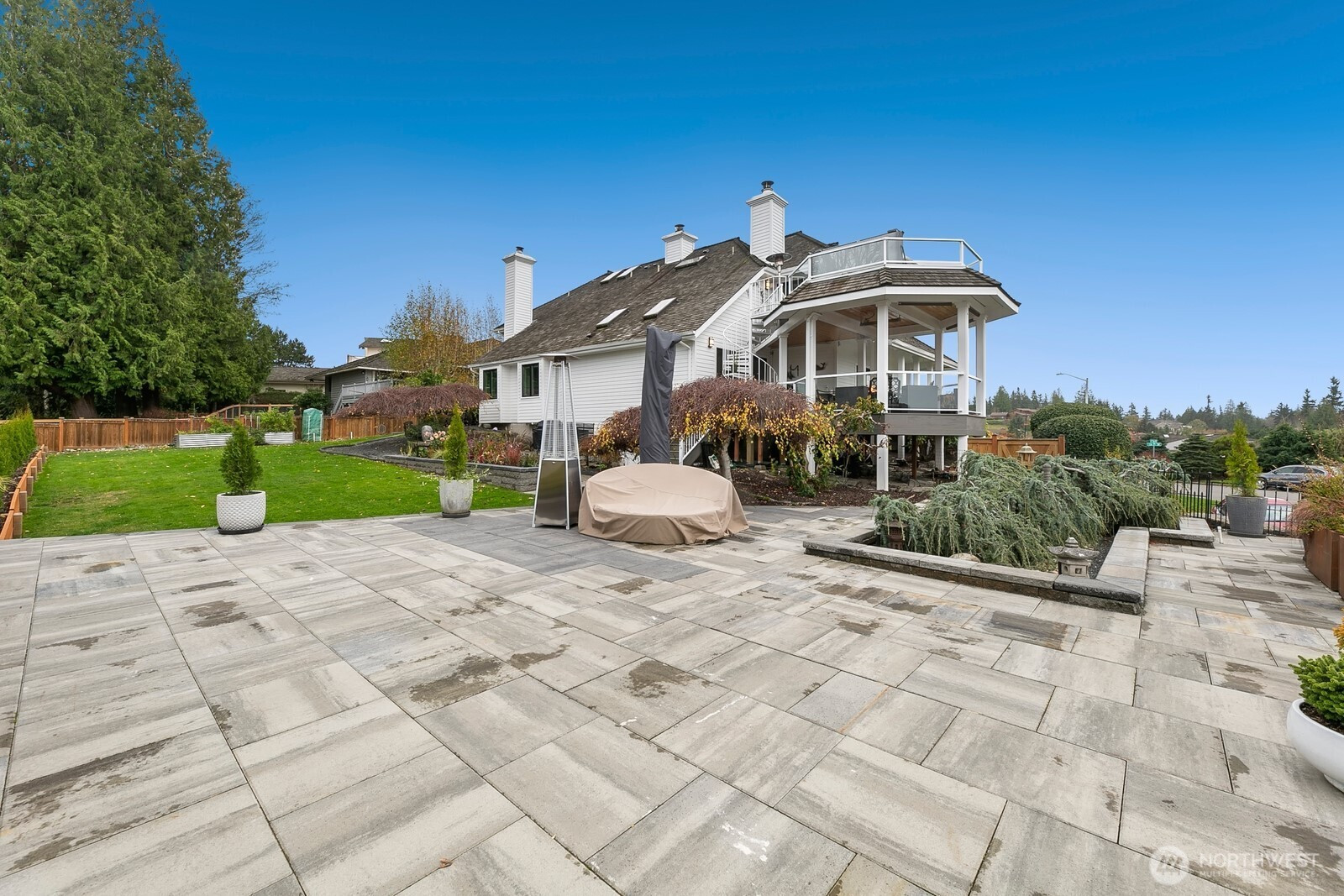 6625 136th Place SW, Edmonds, WA 98026