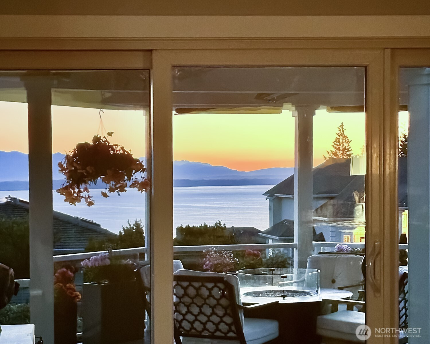 6625 136th Place SW, Edmonds, WA 98026