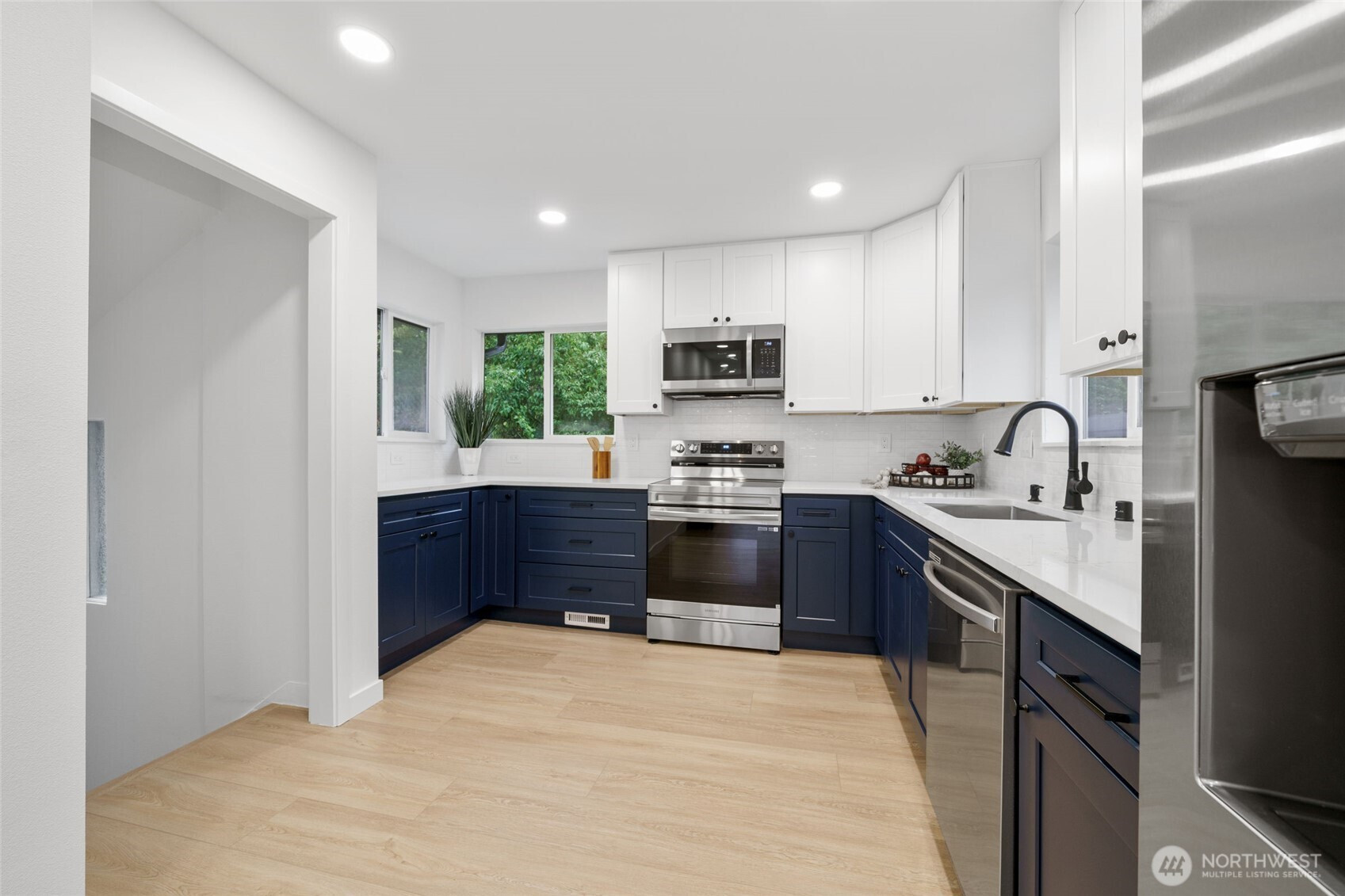 7004 16th Avenue SW, Seattle, WA 98106