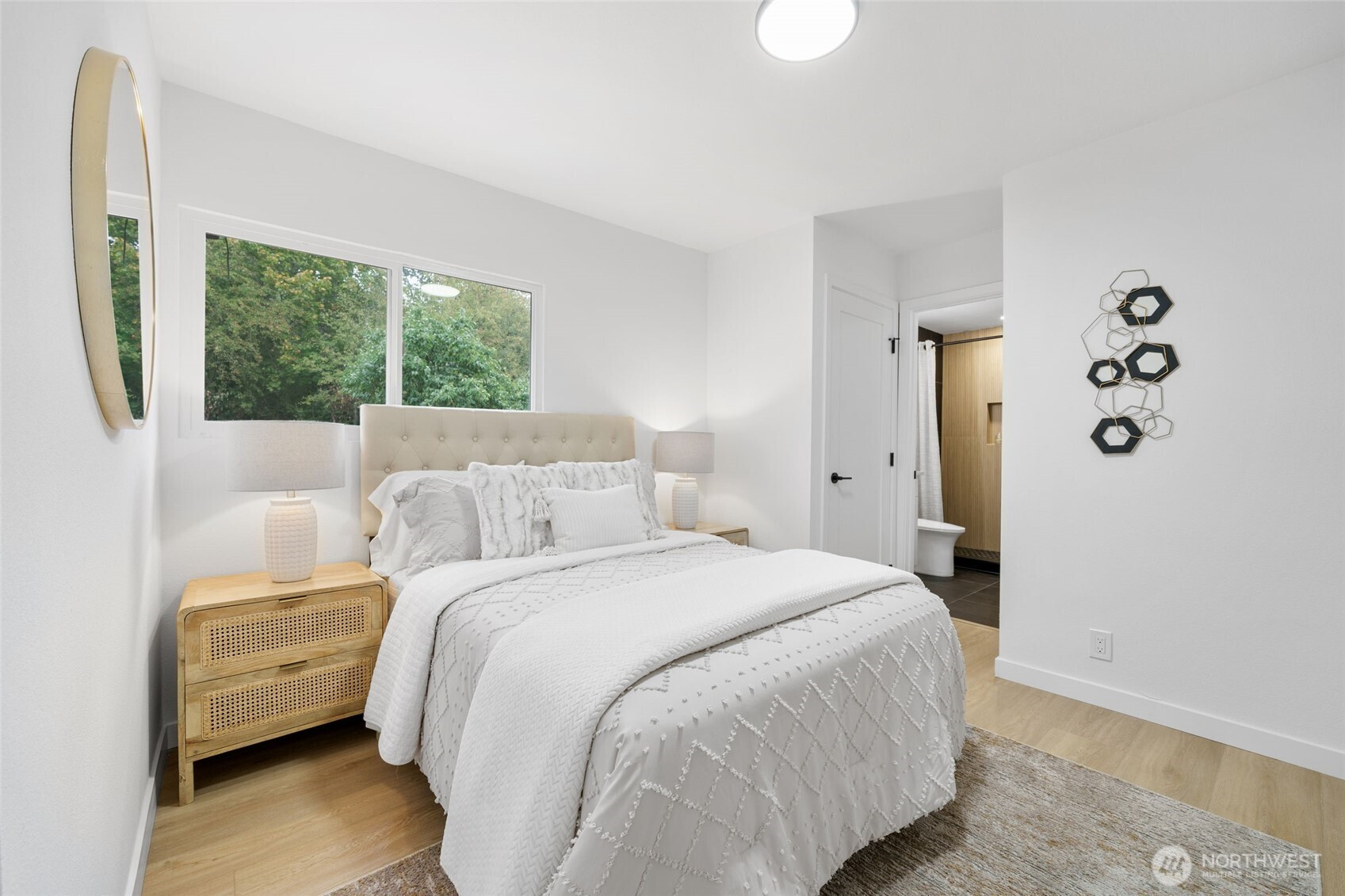 7004 16th Avenue SW, Seattle, WA 98106