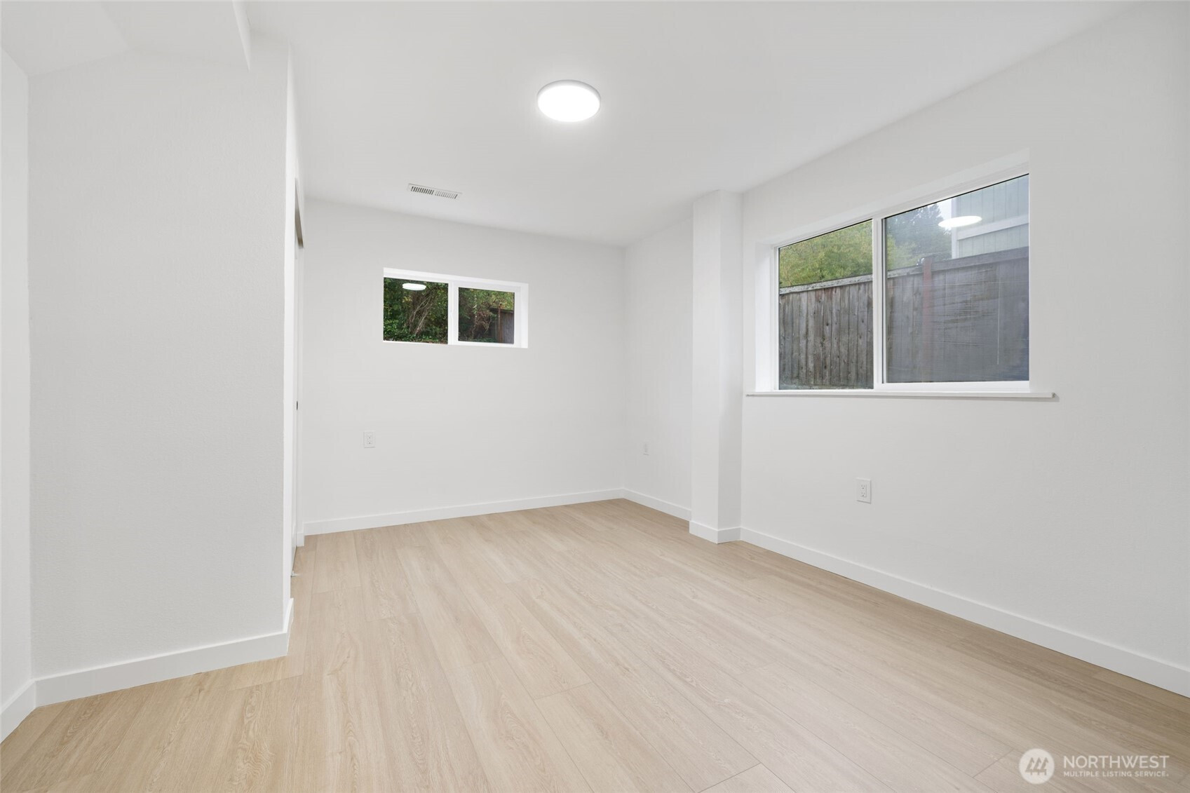 7004 16th Avenue SW, Seattle, WA 98106