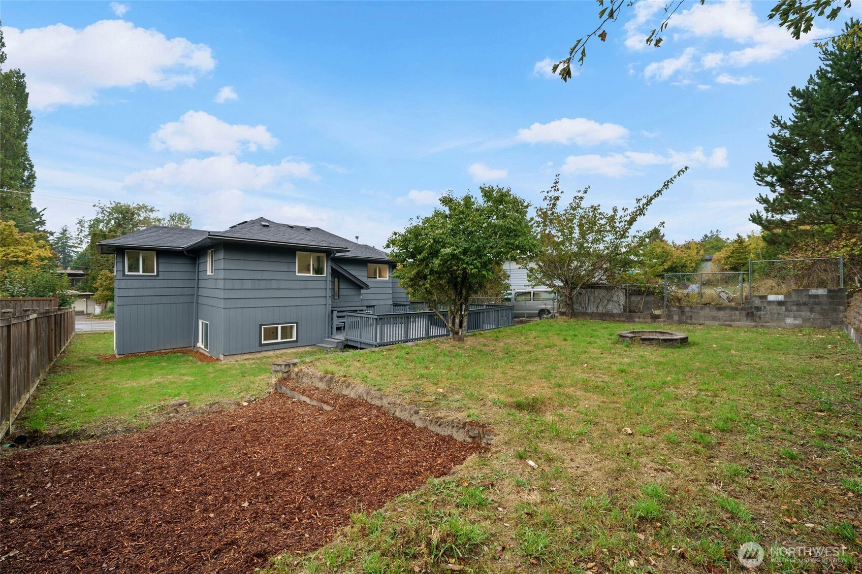 7004 16th Avenue SW, Seattle, WA 98106