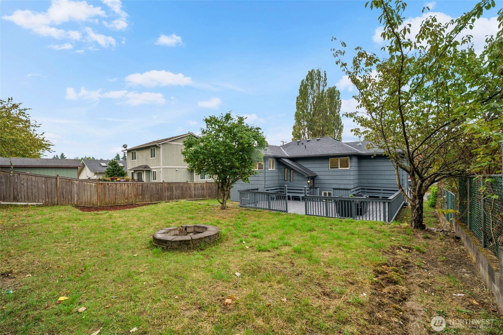 7004 16th Avenue SW, Seattle, WA 98106