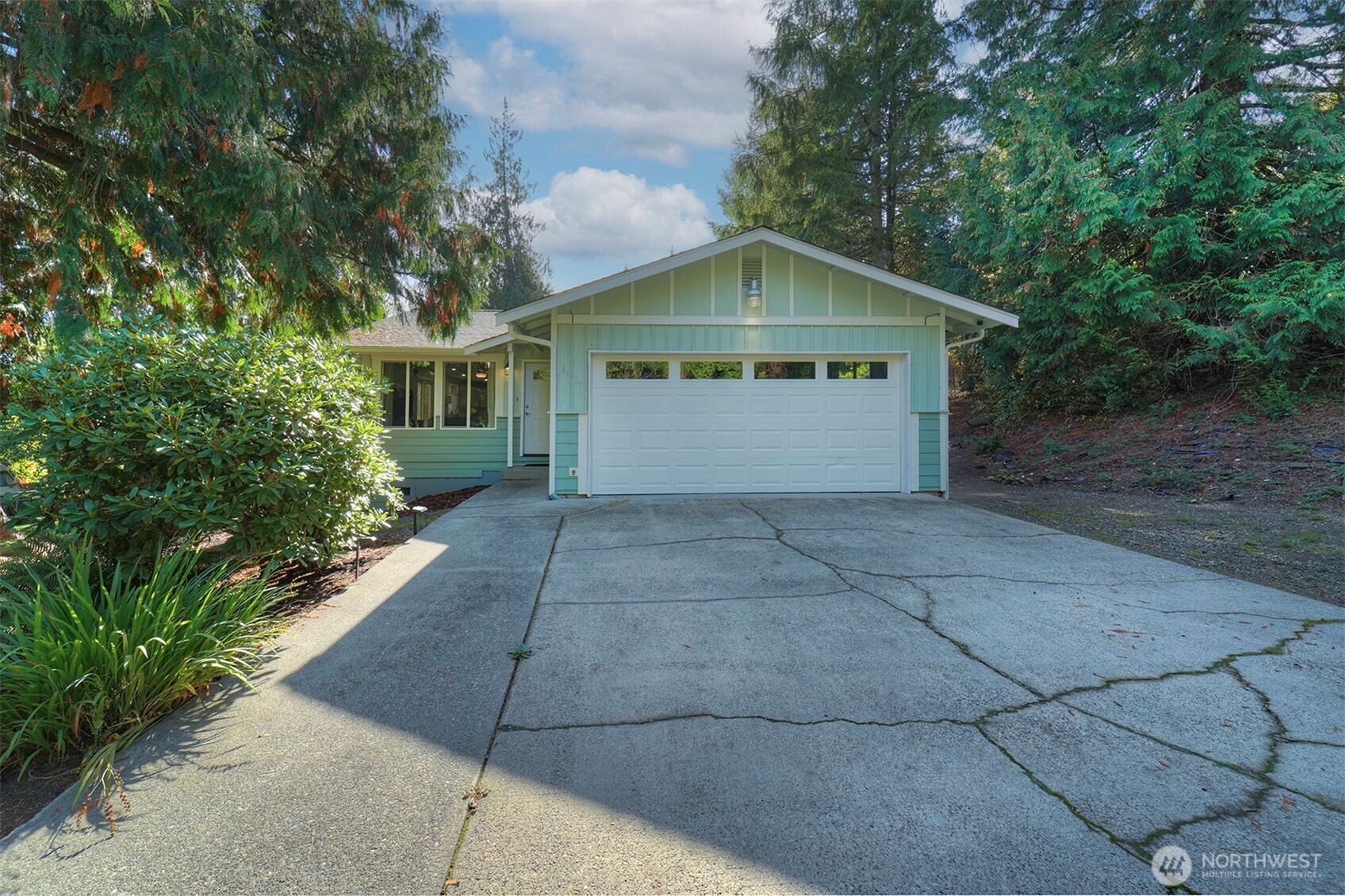 4931 NW Knute Anderson Road, Silverdale, WA 98383