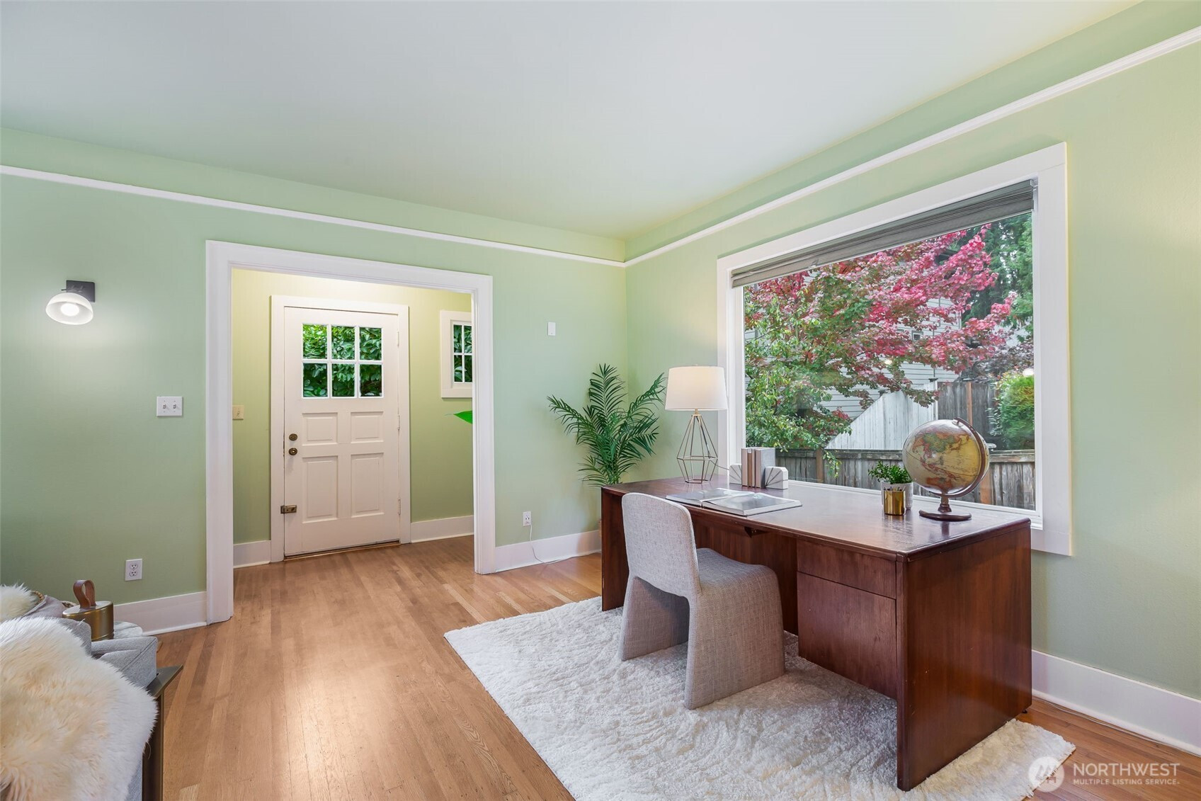 18921 16th Avenue NE, Shoreline, WA 98155