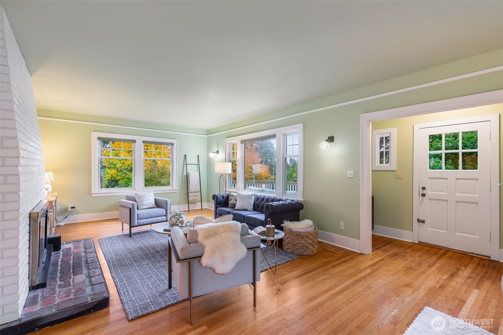 18921 16th Avenue NE, Shoreline, WA 98155