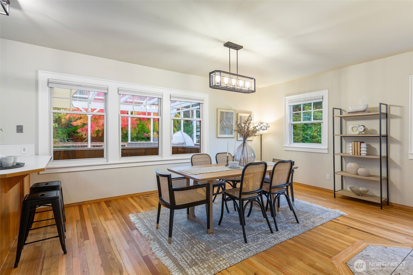 18921 16th Avenue NE, Shoreline, WA 98155